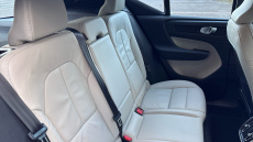 Volvo Xc40 2.0 B4P Inscription Pro 5dr Auto [7 speed] Petrol Estate